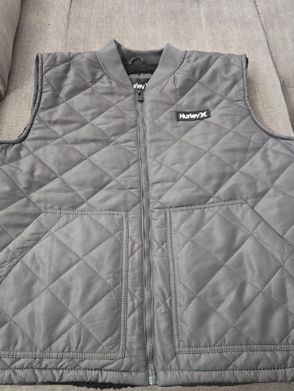 Hurley Quilted Sleeveless Vest in Charcoal